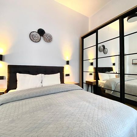 10 Council Square Apartman Brassó Kültér fotó