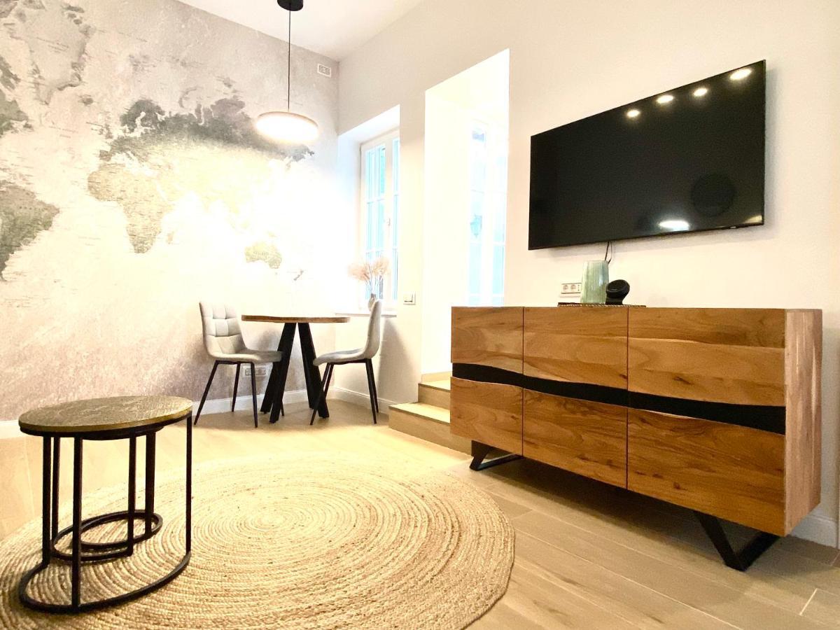 10 Council Square Apartman Brassó Kültér fotó