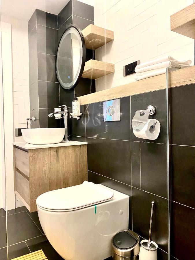 10 Council Square Apartman Brassó Kültér fotó