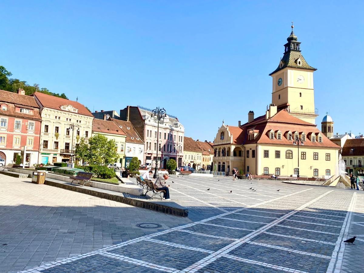 10 Council Square Apartman Brassó Kültér fotó