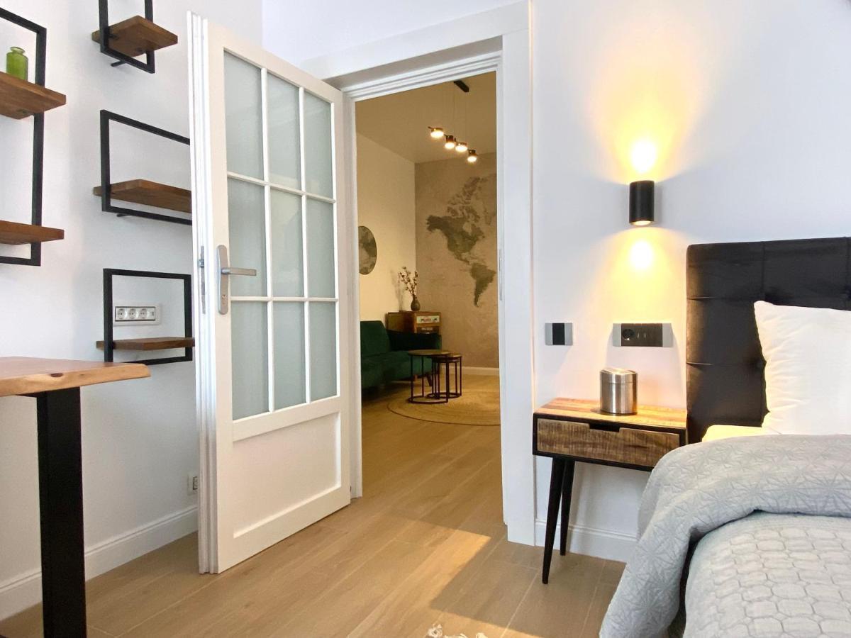 10 Council Square Apartman Brassó Kültér fotó
